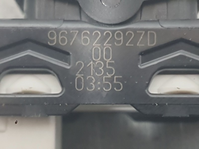 Recambio de mando elevalunas trasero izquierdo para citroën c3 iii (sx) 1.5 bluehdi 100 (sxyhyp, sxyhtu) referencia OEM IAM 9676
