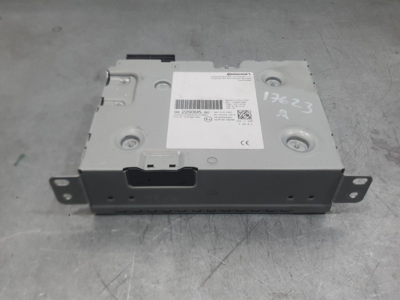 Recambio de sistema audio / radio para citroën c3 iii (sx) 1.5 bluehdi 100 (sxyhyp, sxyhtu) referencia OEM IAM 9822939580  