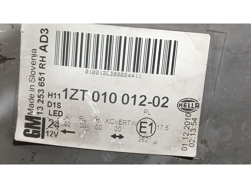 Recambio de faro derecho para opel astra j sports tourer (p10) 1.7 cdti (35) referencia OEM IAM 13253651 LLEVA KIT PATAS DE REPA