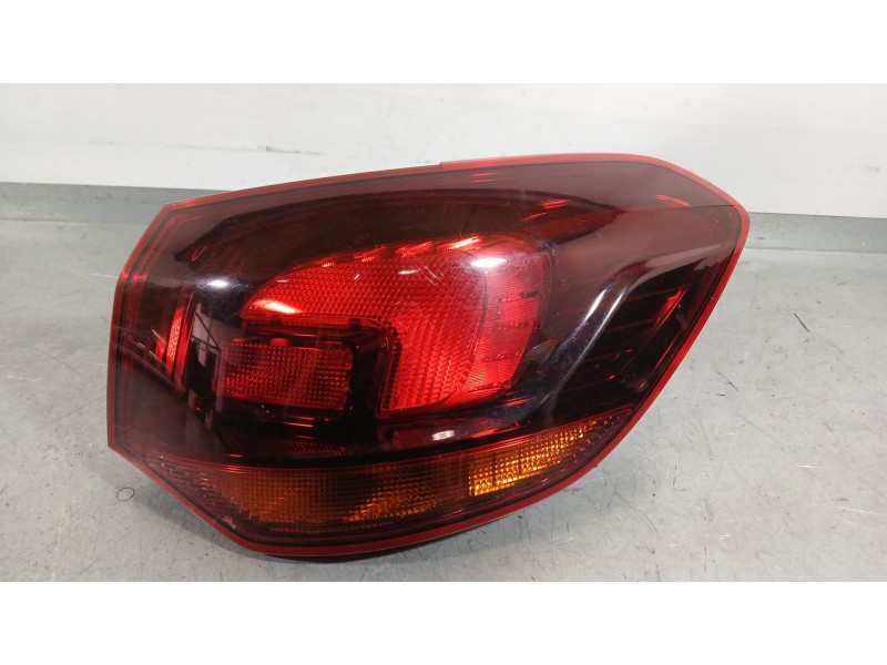 Recambio de piloto trasero derecho exterior para opel astra j sports tourer (p10) 1.7 cdti (35) referencia OEM IAM 13314051  495