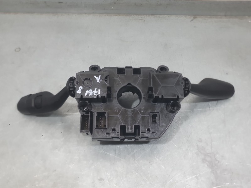 Recambio de mando luces y limpia para bmw i3 (i01) electric referencia OEM IAM 6833432  