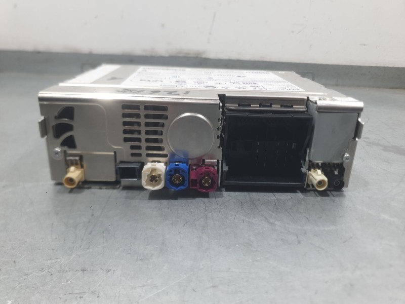 Recambio de sistema audio / radio para bmw i3 (i01) electric referencia OEM IAM 5A06D75 10R052028 