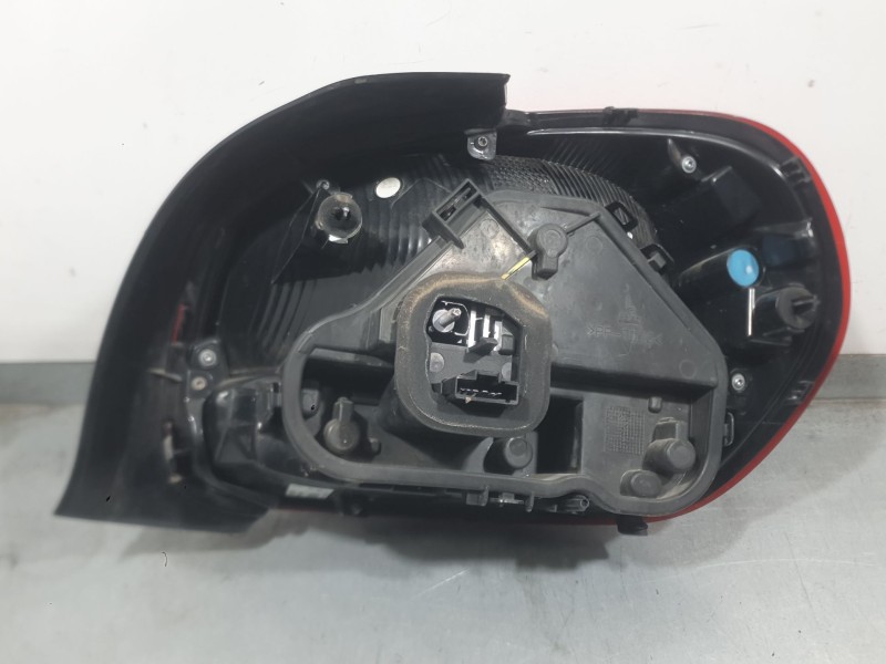 Recambio de piloto trasero izquierdo para citroën c3 iii (sx) 1.5 bluehdi 100 (sxyhyp, sxyhtu) referencia OEM IAM 9812257580 L90
