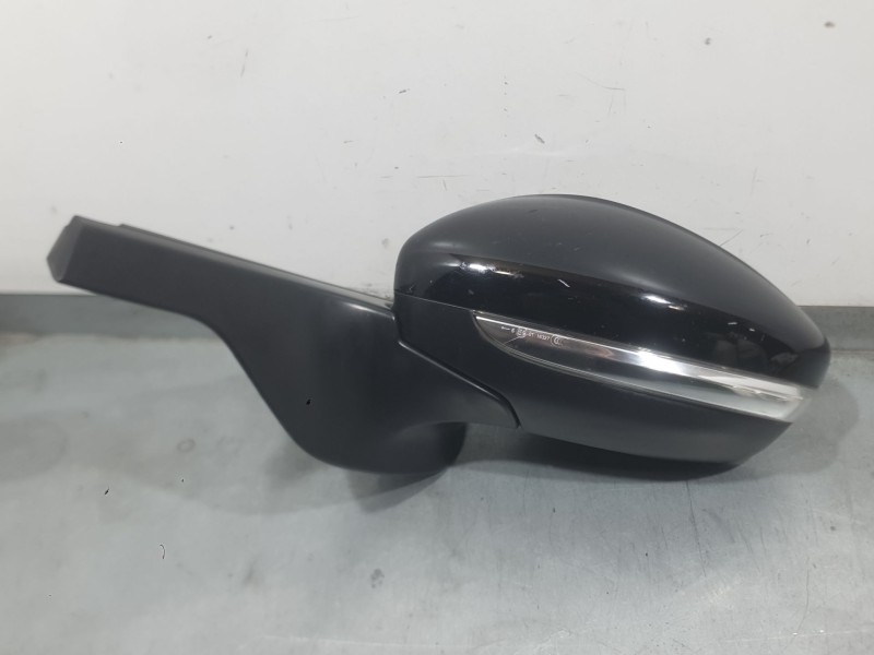 Recambio de retrovisor izquierdo para citroën c3 iii (sx) 1.5 bluehdi 100 (sxyhyp, sxyhtu) referencia OEM IAM 98267133XT 2326362