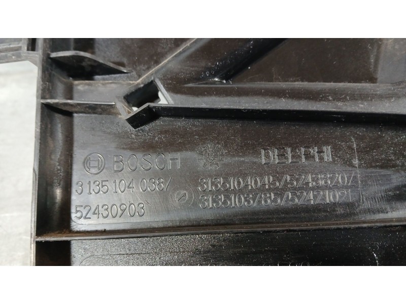 Recambio de electroventilador para opel astra j sports tourer (p10) 1.7 cdti (35) referencia OEM IAM 52430903 BOSCH 3135104038