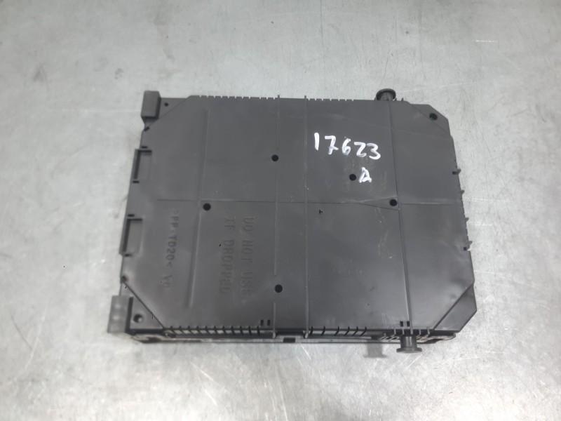 Recambio de caja reles / fusibles para citroën c3 iii (sx) 1.5 bluehdi 100 (sxyhyp, sxyhtu) referencia OEM IAM 9830790580 BSI 