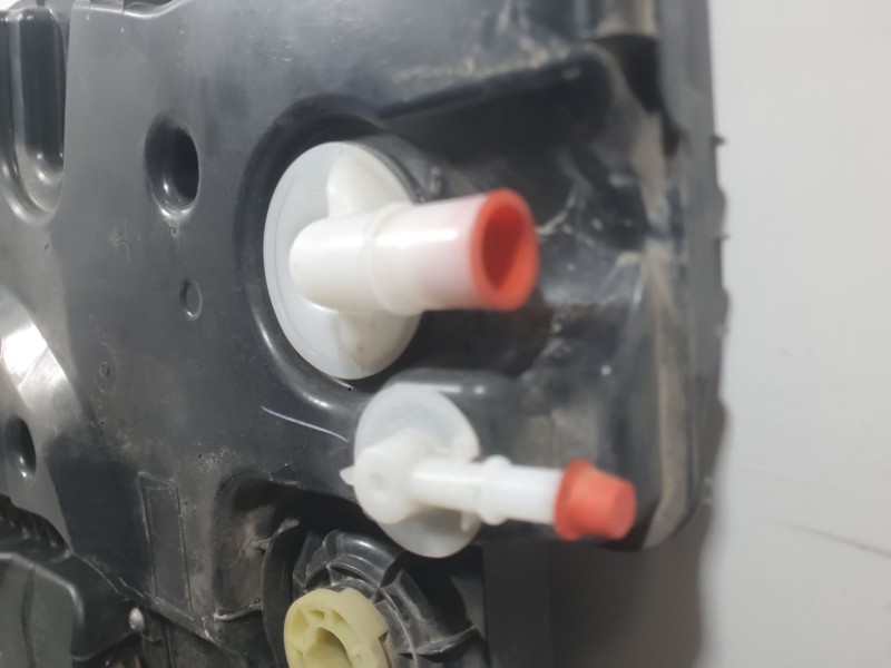 Recambio de deposito adblue para citroën c3 iii (sx) 1.5 bluehdi 100 (sxyhyp, sxyhtu) referencia OEM IAM 9828443980  
