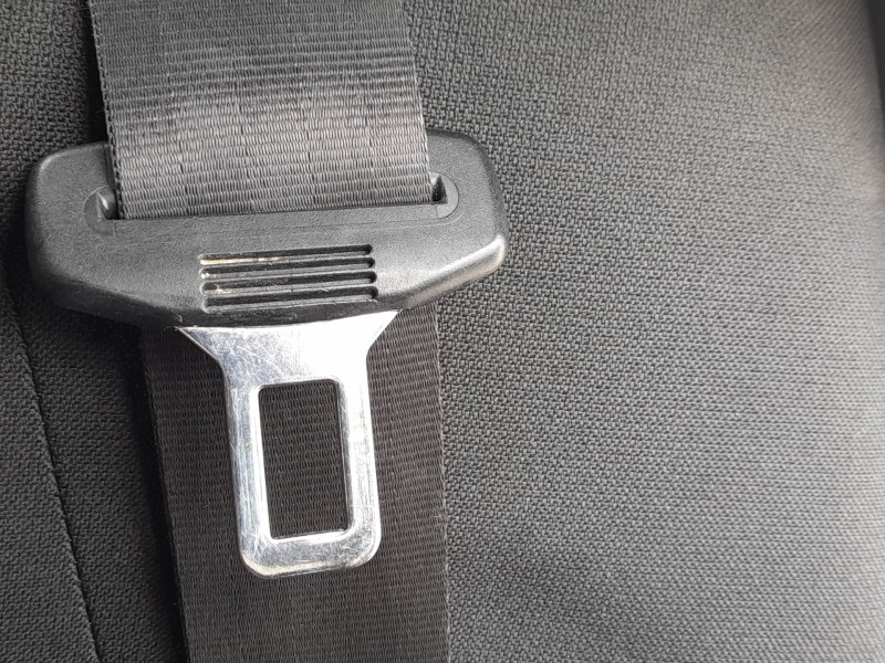 Recambio de cinturon seguridad trasero izquierdo para seat ibiza iv (6j5, 6p1) 1.2 tsi referencia OEM IAM 6J0857805ARAA  