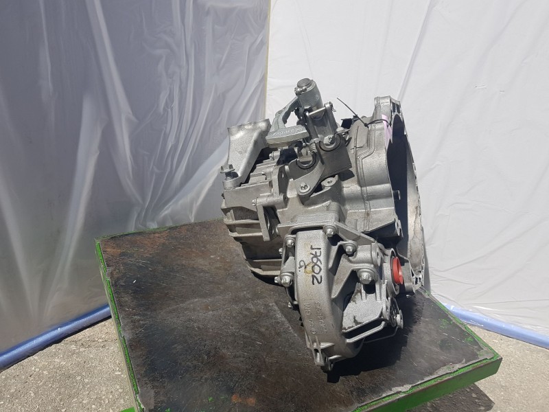 Recambio de caja cambios para opel astra j sports tourer (p10) 1.7 cdti (35) referencia OEM IAM M32WR 95518576 55584337
