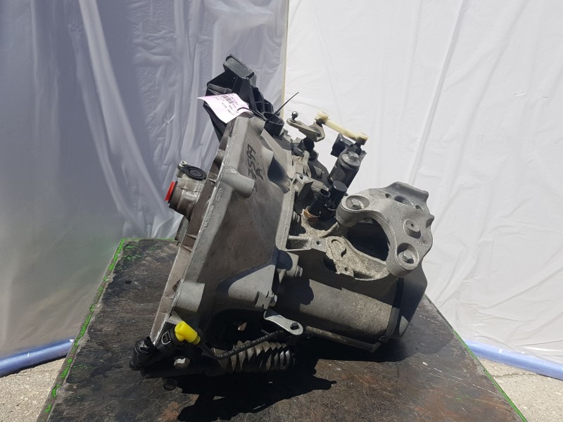 Recambio de caja cambios para citroën c4 cactus 1.2 vti 82 referencia OEM IAM 20CR03 9803846280 1608995480