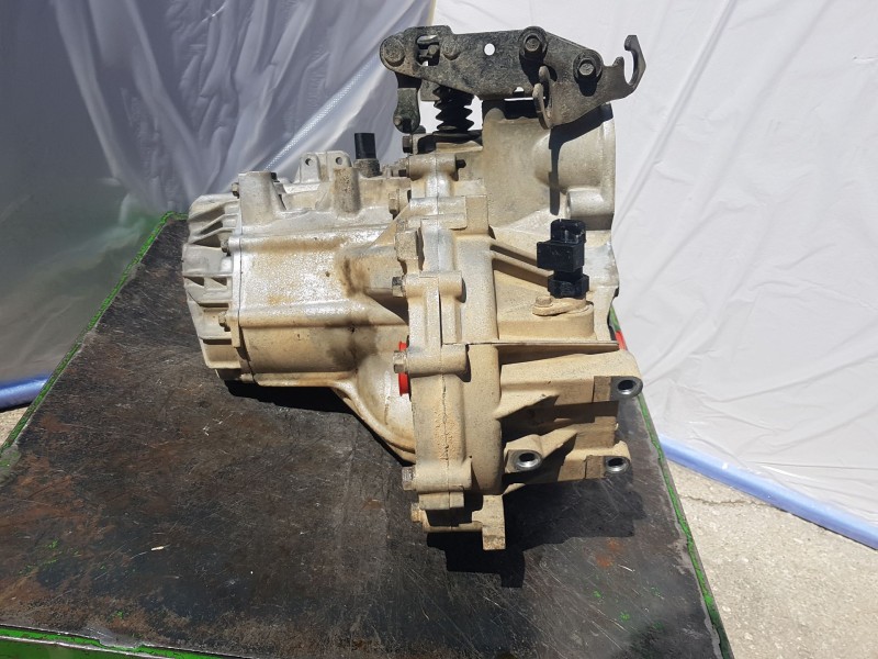 Recambio de caja cambios para hyundai accent ii (lc) 1.3 referencia OEM IAM H31973 4300022850 033018