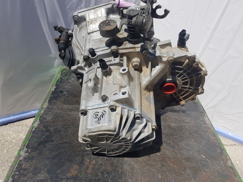 Recambio de caja cambios para hyundai accent ii (lc) 1.3 referencia OEM IAM H31973 4300022850 033018