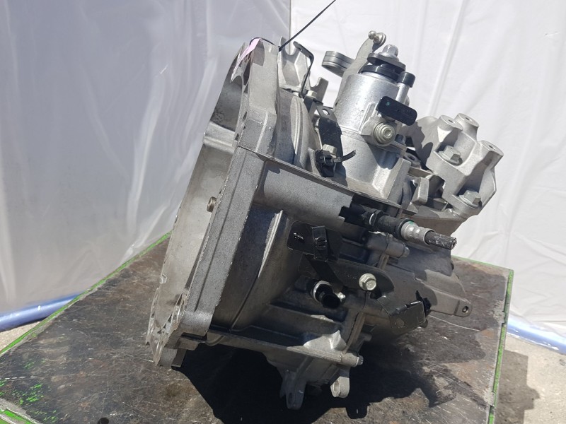 Recambio de caja cambios para opel astra j sedán 1.4 turbo (69) referencia OEM IAM M32OF 93169600 41761A