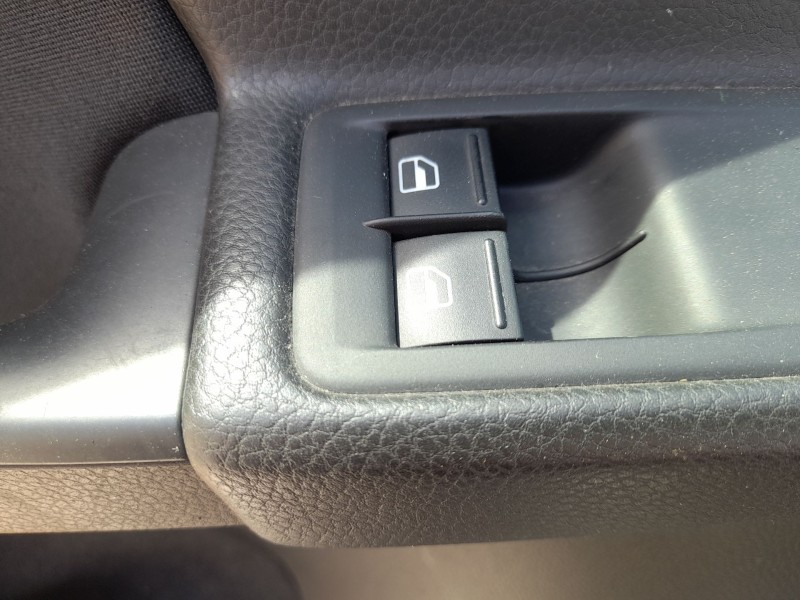 Recambio de mando elevalunas delantero izquierdo para volkswagen golf vi (5k1) 1.2 tsi referencia OEM IAM 1K3959857A  