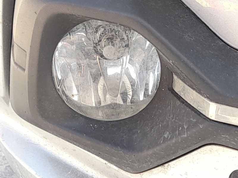 Recambio de faro antiniebla derecho para dacia sandero iii 1.0 tce 90 referencia OEM IAM 261500097R  
