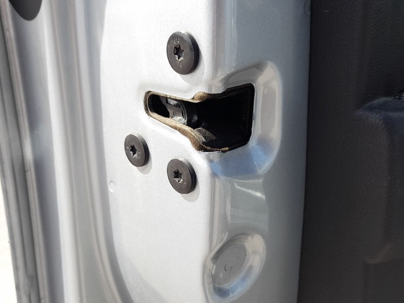 Recambio de cerradura puerta delantera izquierda para dacia sandero iii 1.0 tce 90 referencia OEM IAM 805033875R  