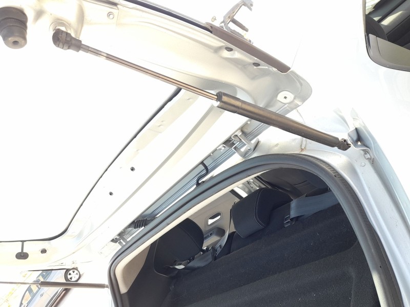 Recambio de amortiguadores maletero / porton para dacia sandero iii 1.0 tce 90 referencia OEM IAM 904529961R  