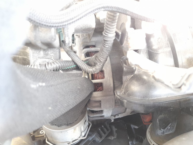 Recambio de alternador para dacia sandero iii 1.0 tce 90 referencia OEM IAM 231001629R  