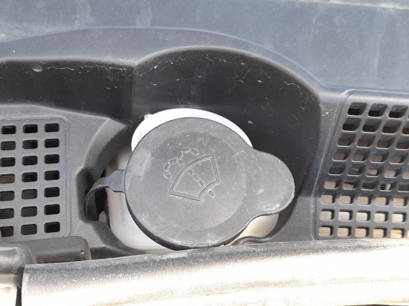 Recambio de deposito limpia para dacia sandero iii 1.0 tce 90 referencia OEM IAM 289105693R  