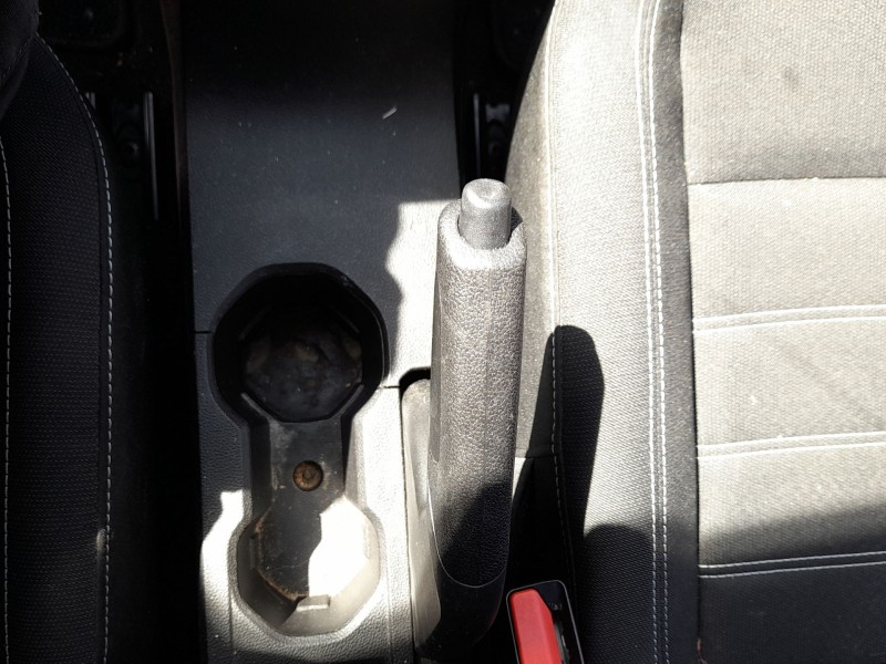 Recambio de palanca freno de mano para dacia sandero iii 1.0 tce 90 referencia OEM IAM 363123161R  