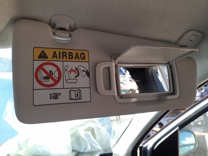 Recambio de parasol derecho para dacia sandero iii 1.0 tce 90 referencia OEM IAM 964009953R  