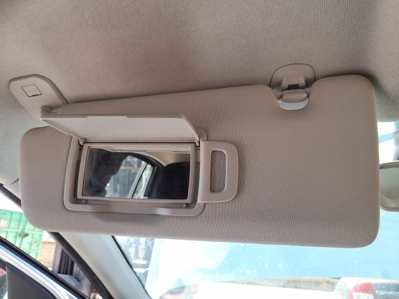 Recambio de parasol izquierdo para dacia sandero iii 1.0 tce 90 referencia OEM IAM 964016722R  