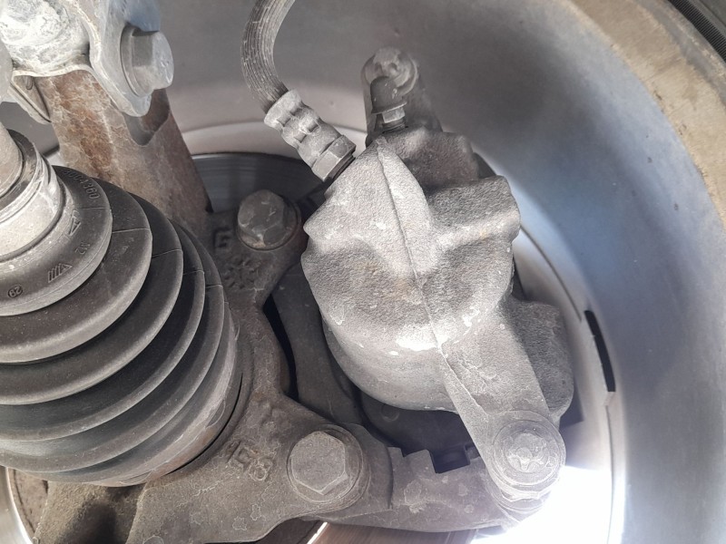 Recambio de pinza freno delantera izquierda para dacia sandero iii 1.0 tce 90 referencia OEM IAM 410111208R  