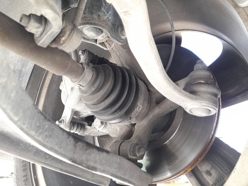 Recambio de mangueta delantera derecha para dacia sandero iii 1.0 tce 90 referencia OEM IAM 400146417R  