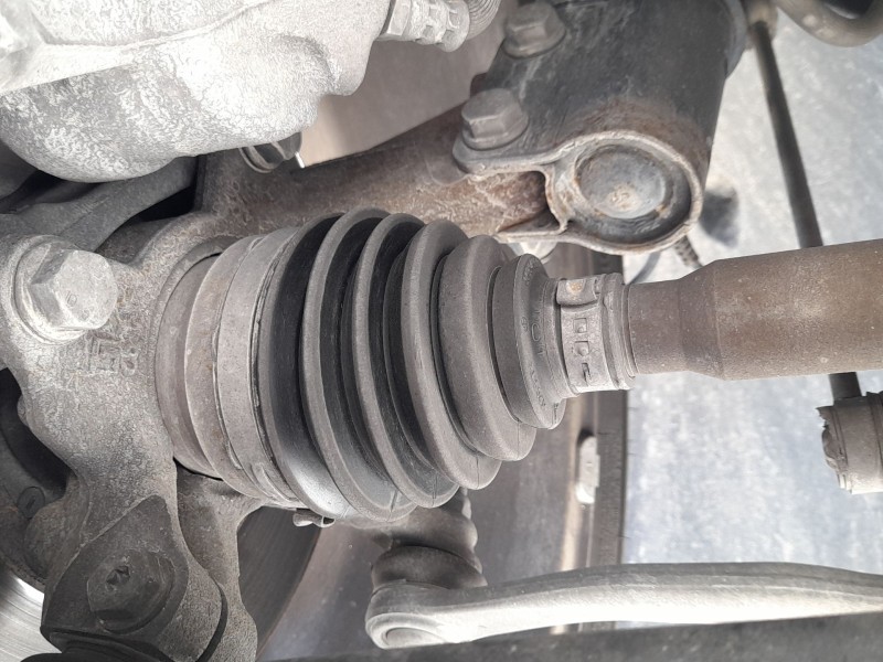 Recambio de transmision delantera derecha para dacia sandero iii 1.0 tce 90 referencia OEM IAM 391003401R  