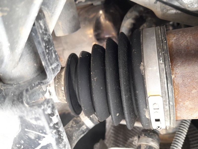 Recambio de transmision delantera derecha para dacia sandero iii 1.0 tce 90 referencia OEM IAM 391003401R  