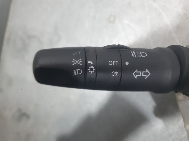 Recambio de mando luces y limpia para nissan micra iii (k12) 1.2 16v referencia OEM IAM 25560AX702  