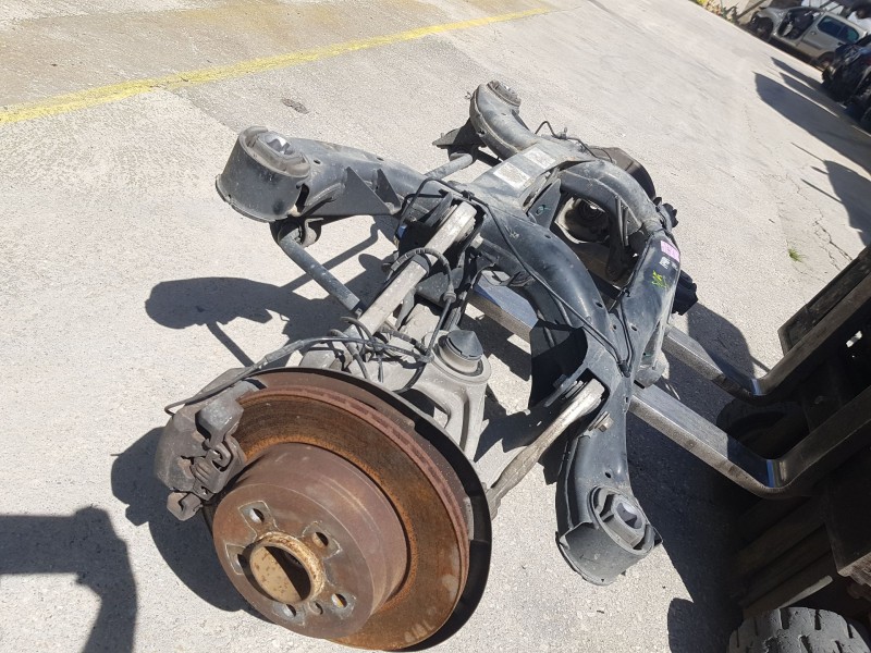 Recambio de puente trasero para bmw x5 (e70) xdrive 40 d referencia OEM IAM 33316863815  