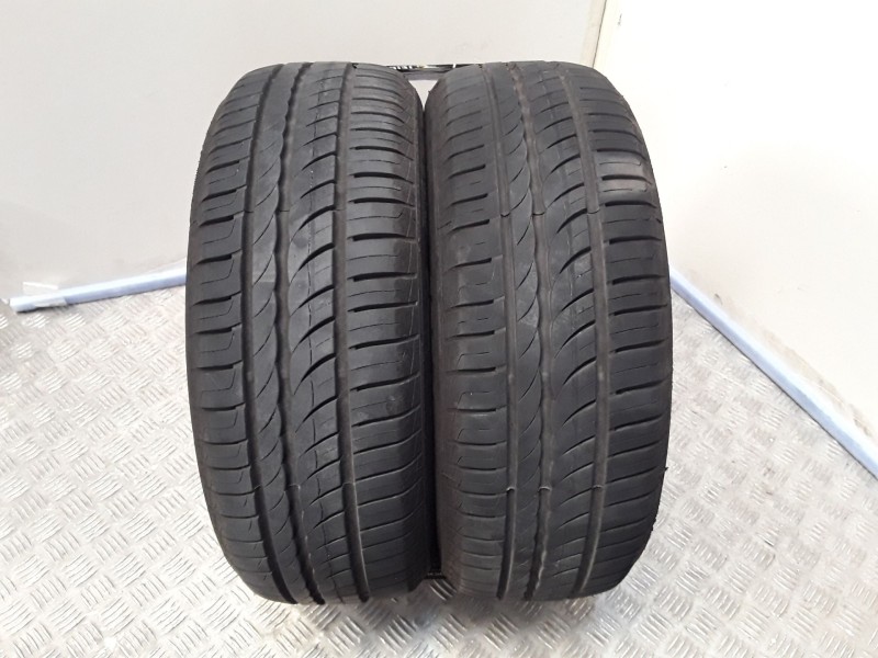 Recambio de neumatico pareja para neumaticos reutilizados - referencia OEM IAM 185601482H PIRELLI 185/60/14/82H