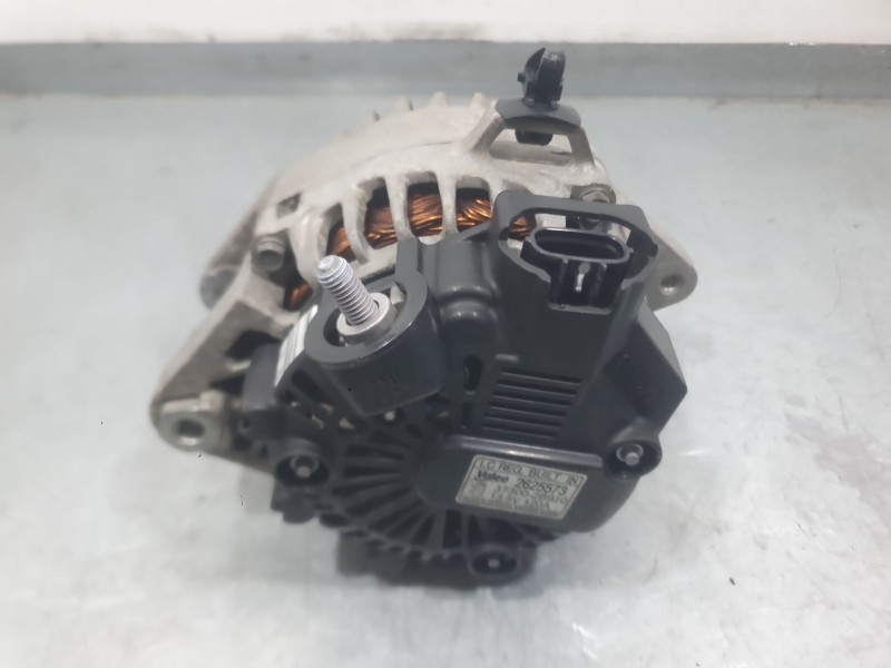 Recambio de alternador para kia soul ii (ps) 1.6 gdi referencia OEM IAM 373002B910 2625573 VALEO