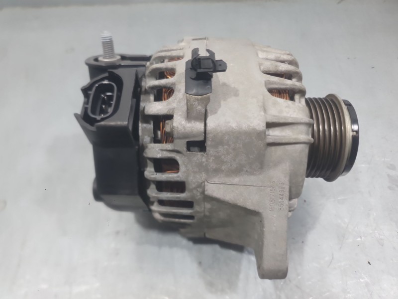 Recambio de alternador para kia soul ii (ps) 1.6 gdi referencia OEM IAM 373002B910 2625573 VALEO