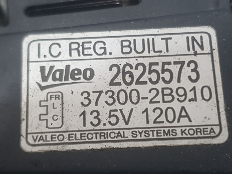 Recambio de alternador para kia soul ii (ps) 1.6 gdi referencia OEM IAM 373002B910 2625573 VALEO
