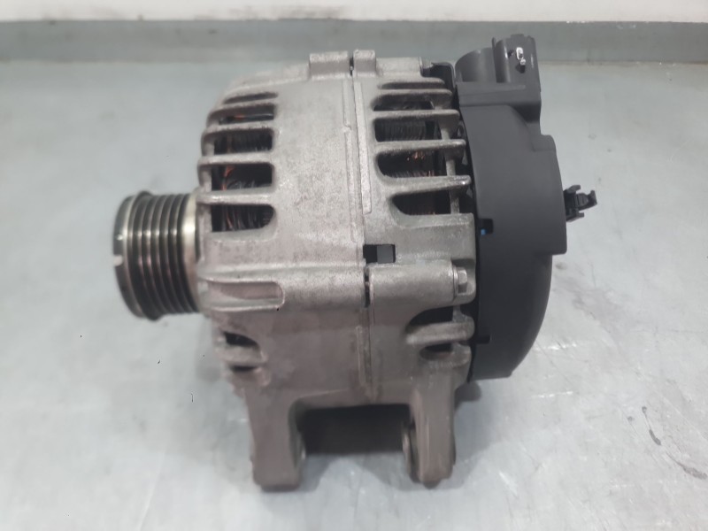 Recambio de alternador para citroën berlingo (er_, ec_) 1.2 puretech 110 referencia OEM IAM 9826574080 2719831C VALEO