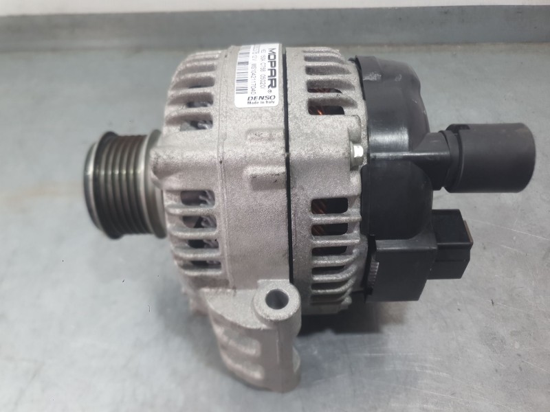 Recambio de alternador para fiat tipo hatchback (356_, 357_) 1.3 d (356hxh1a) referencia OEM IAM 52083378 1042117040 DENSO