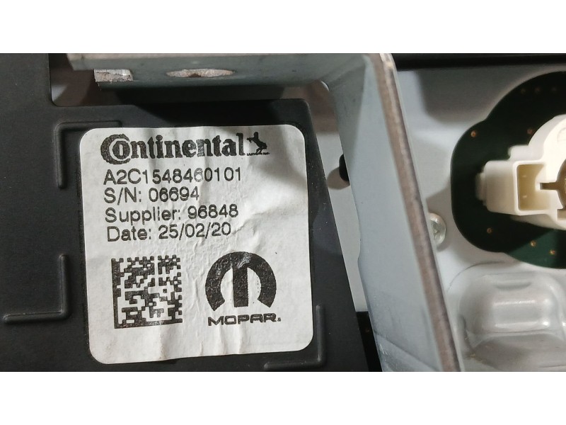 Recambio de sistema navegacion gps para fiat tipo hatchback (356_, 357_) 1.3 d (356hxh1a) referencia OEM IAM 7357187570 CONTINEN