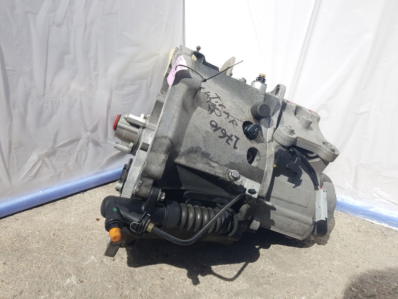 Recambio de caja cambios para peugeot 208 i (ca_, cc_) 1.5 bluehdi 100 referencia OEM IAM 20ET69  1643634980