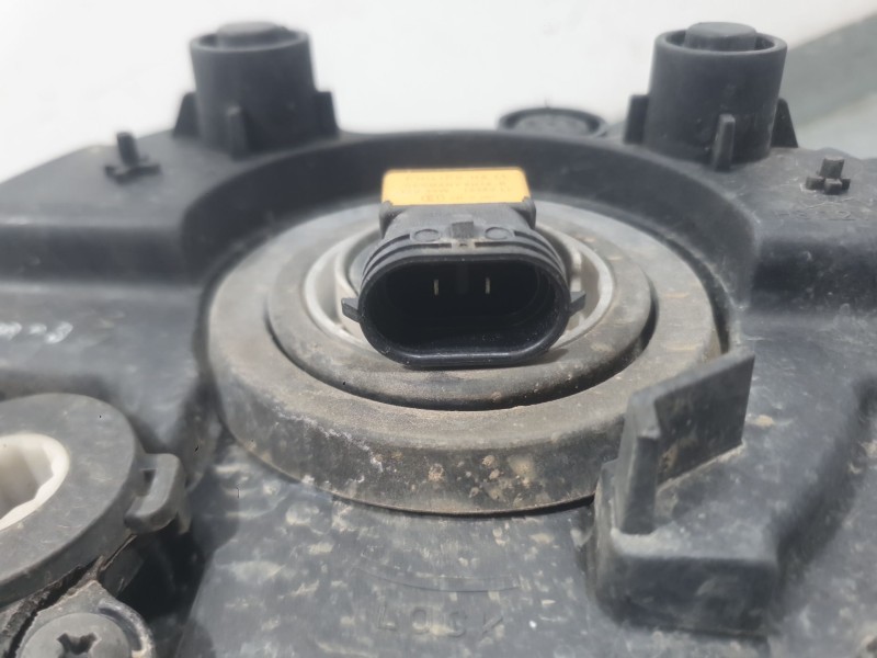 Recambio de faro antiniebla derecho para kia soul ii (ps) 1.6 gdi referencia OEM IAM 92202B2500  