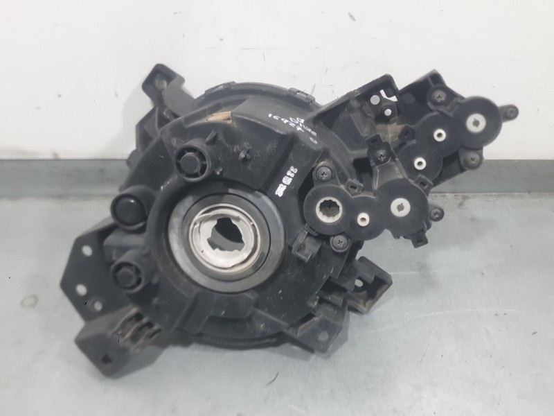 Recambio de faro antiniebla izquierdo para kia soul ii (ps) 1.6 gdi referencia OEM IAM 92201B2500  