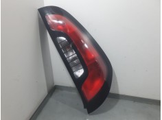 PILOTO TRASERO DERECHO 92402B2030 