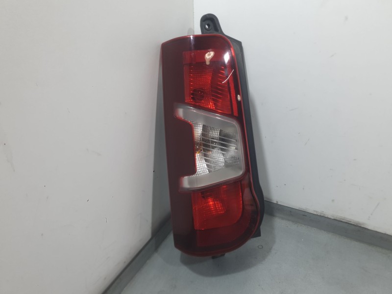 Recambio de piloto trasero izquierdo para citroën berlingo (er_, ec_) 1.2 puretech 110 referencia OEM IAM 9819235880 31002900 AS