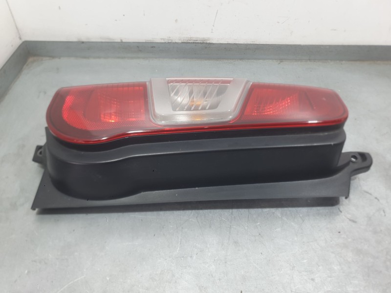 Recambio de piloto trasero izquierdo para citroën berlingo (er_, ec_) 1.2 puretech 110 referencia OEM IAM 9819235880 31002900 AS