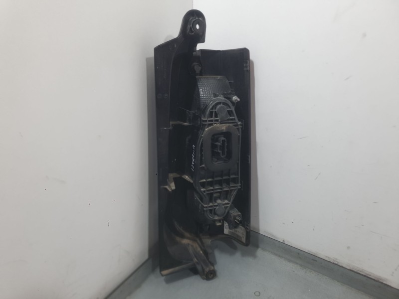 Recambio de piloto trasero izquierdo para citroën berlingo (er_, ec_) 1.2 puretech 110 referencia OEM IAM 9819235880 31002900 AS