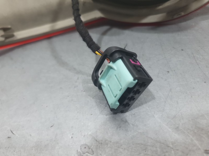 Recambio de piloto trasero derecho exterior para volkswagen eos (1f7, 1f8) 2.0 tdi referencia OEM IAM 1Q0945258A 1Q0945096H 