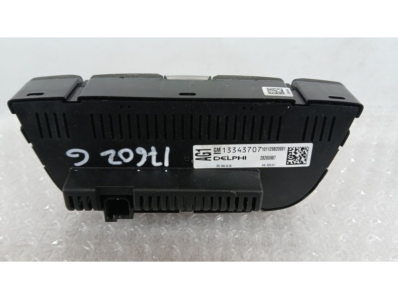 Recambio de mando climatizador para opel astra j sports tourer (p10) 1.7 cdti (35) referencia OEM IAM 13343707 DELPHI BOTONES PE