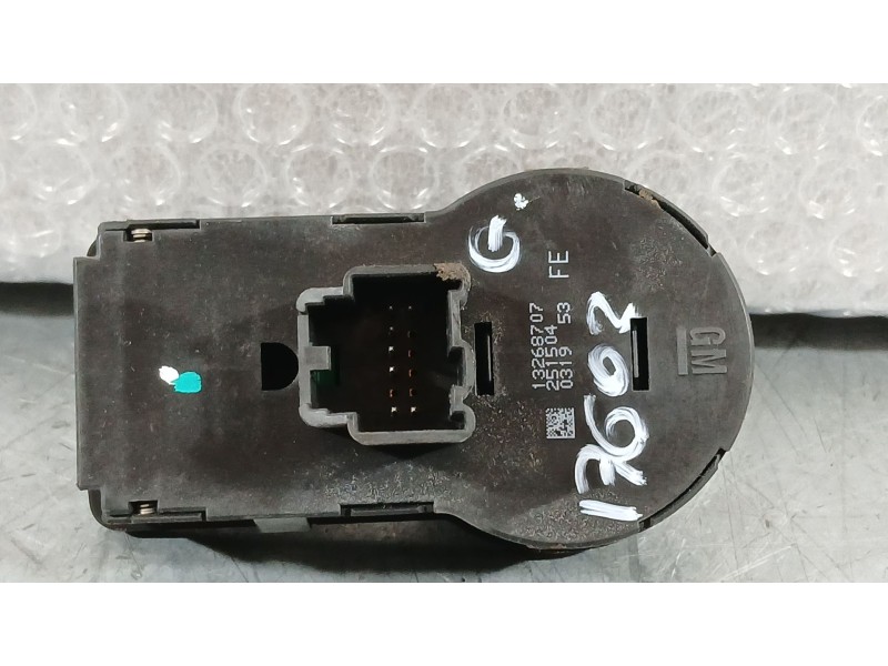 Recambio de mando luces para opel astra j sports tourer (p10) 1.7 cdti (35) referencia OEM IAM 13268707  