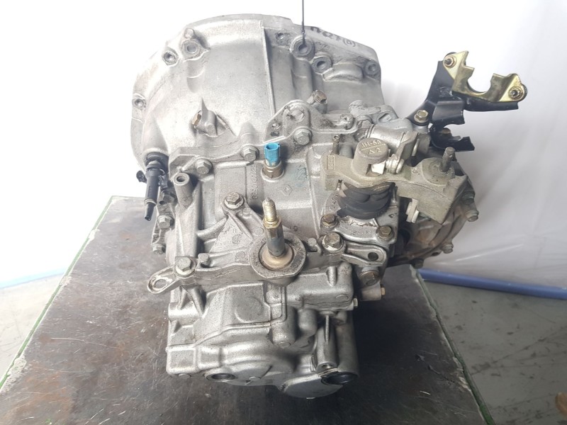 Recambio de caja cambios para nissan primera hatchback (p12) 1.9 dci referencia OEM IAM ND0102 3201000QEZ A004210